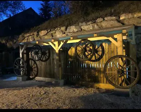 Love Room Chalet Des Alpes Guillestre 0*,